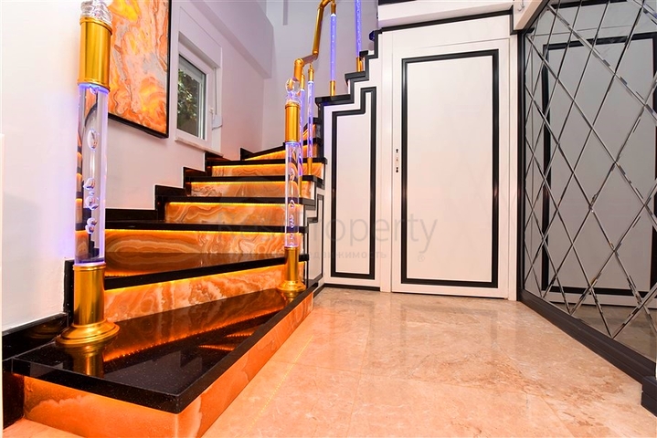 فيلا مفروشة مع مناظر بانورامية في وسط ألانيا