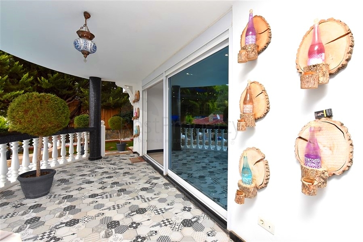 فيلا مفروشة مع مناظر بانورامية في وسط ألانيا