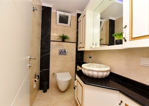 فيلا مفروشة مع مناظر بانورامية في وسط ألانيا