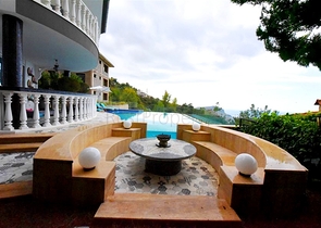 فيلا مفروشة مع مناظر بانورامية في وسط ألانيا