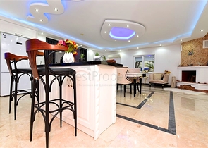 فيلا مفروشة مع مناظر بانورامية في وسط ألانيا