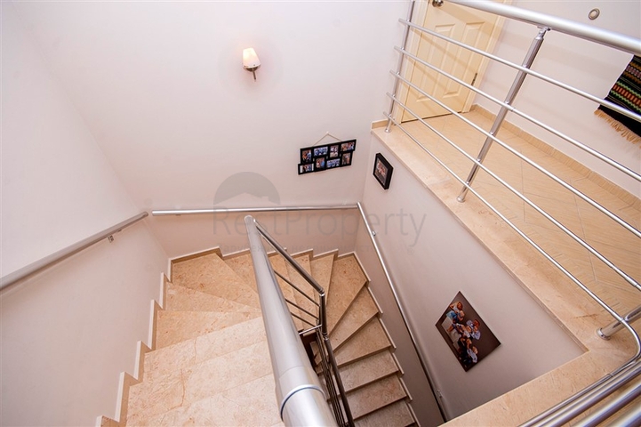 بنتهاوس مفروشة 4 + 1 في منطقة أوبا