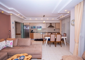 بنتهاوس مفروشة 4 + 1 في منطقة أوبا