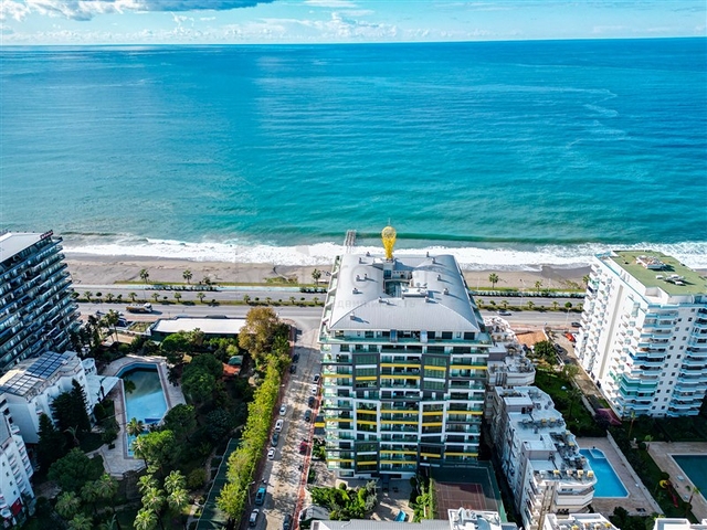 شقة 1+1 على الخط الأول في حي محمودلار 