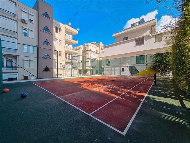 شقة 1+1 على الخط الأول في حي محمودلار 