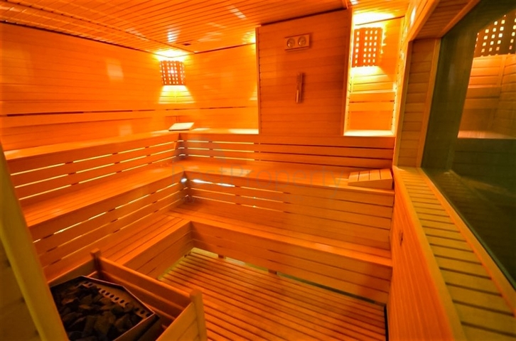 شقة 1+1 على الخط الأول في حي محمودلار 