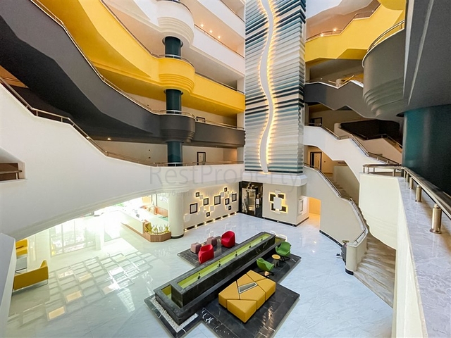 شقة 1+1 على الخط الأول في حي محمودلار 