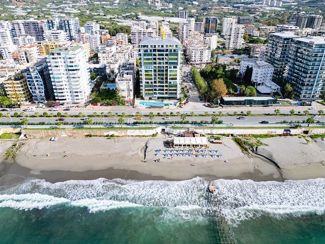 شقة 1+1 على الخط الأول في حي محمودلار 