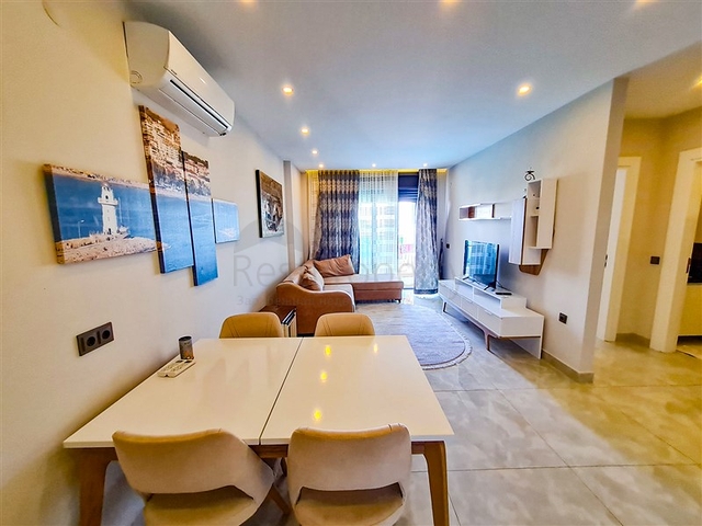 شقة 1+1 على الخط الأول في حي محمودلار 