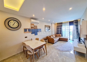 شقة 1+1 على الخط الأول في حي محمودلار 