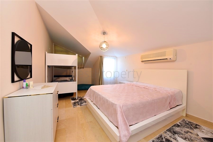 بنتهاوس واسع 4 + 1 في منطقة أوبا بنتهاوس واسع 4 + 1 في منطقة أوبا