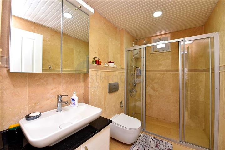 بنتهاوس واسع 4 + 1 في منطقة أوبا بنتهاوس واسع 4 + 1 في منطقة أوبا