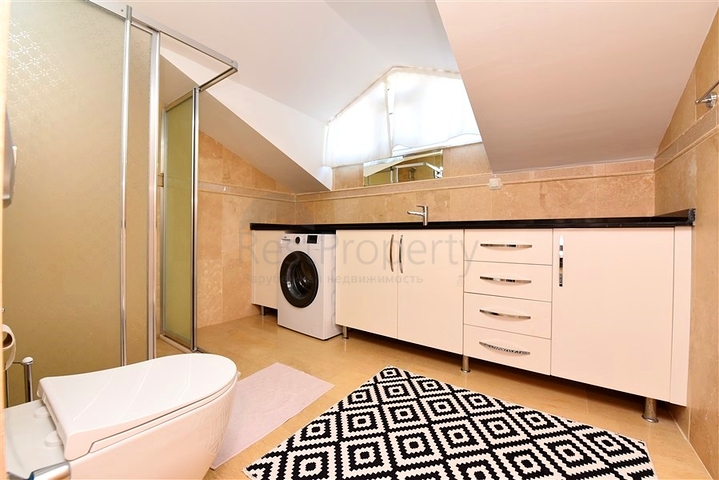 بنتهاوس واسع 4 + 1 في منطقة أوبا بنتهاوس واسع 4 + 1 في منطقة أوبا