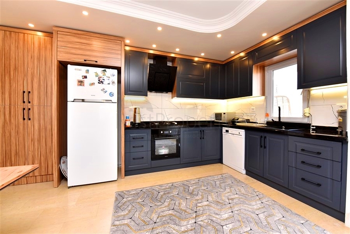 بنتهاوس واسع 4 + 1 في منطقة أوبا بنتهاوس واسع 4 + 1 في منطقة أوبا