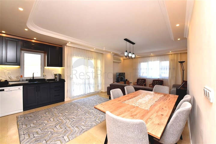 بنتهاوس واسع 4 + 1 في منطقة أوبا بنتهاوس واسع 4 + 1 في منطقة أوبا