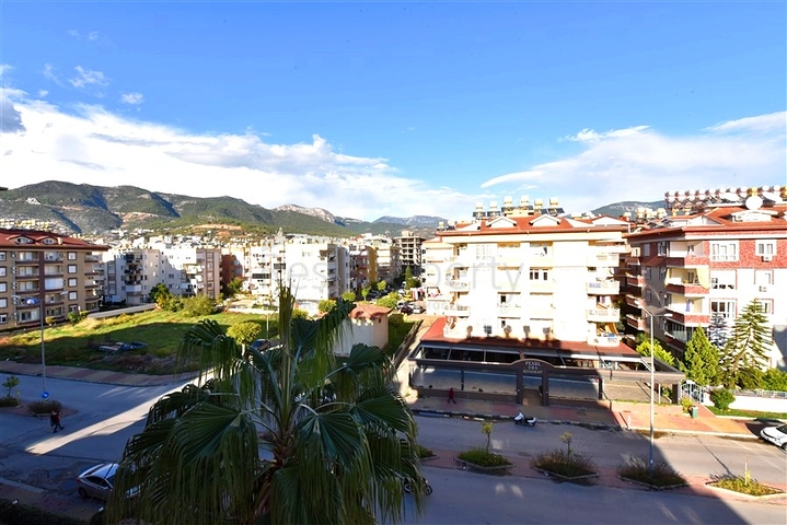 بنتهاوس واسع 4 + 1 في منطقة أوبا بنتهاوس واسع 4 + 1 في منطقة أوبا