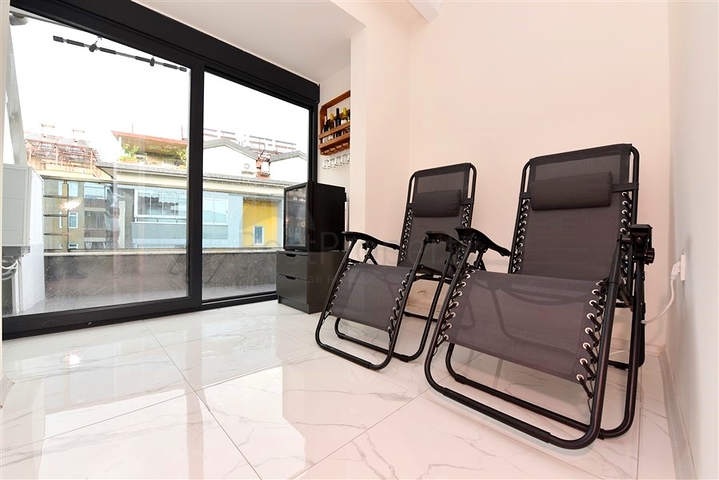 شقة واسعة في منطقة شاطئ كليوباترا