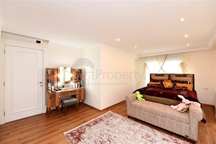 شقة واسعة في منطقة شاطئ كليوباترا