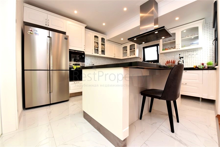 شقة واسعة في منطقة شاطئ كليوباترا