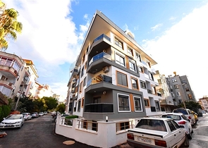 شقة واسعة في منطقة شاطئ كليوباترا