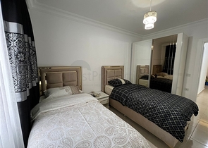 شقة من غرفتي نوم 450 متر من البحر 