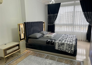 شقة من غرفتي نوم 450 متر من البحر 