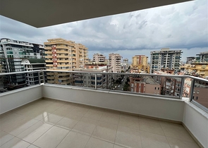 شقة من غرفتي نوم 450 متر من البحر 