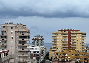 شقة من غرفتي نوم 450 متر من البحر 