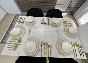 شقة من غرفتي نوم 450 متر من البحر 