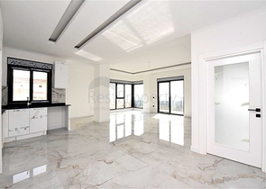 شقة 3+1 في مجمع جديد مطل على البحر وقلعة ألانيا