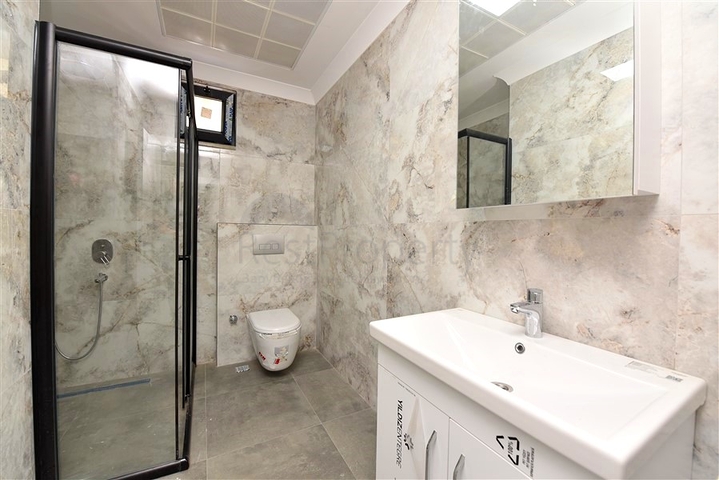 شقة من غرفتي نوم مع إطلالات بانورامية خلابة على البحر