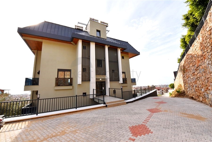 شقة من غرفتي نوم مع إطلالات بانورامية خلابة على البحر