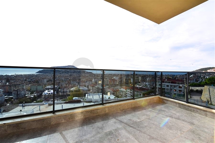 شقة من غرفتي نوم مع إطلالات بانورامية خلابة على البحر