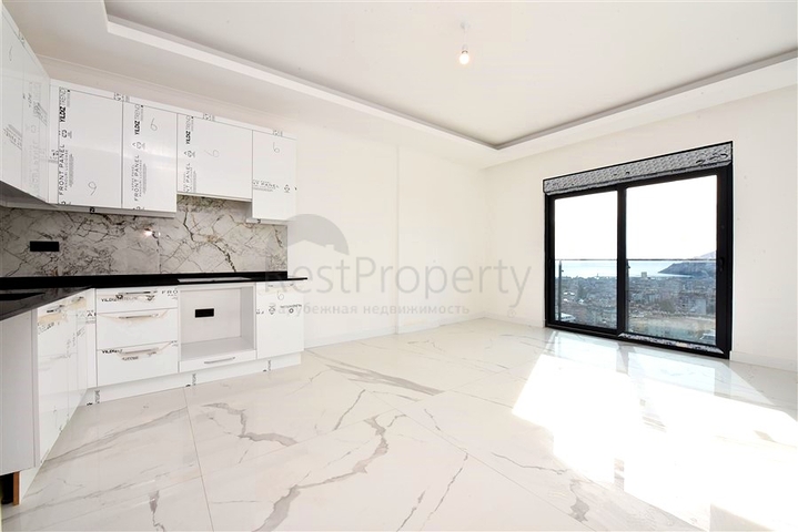 شقة من غرفتي نوم مع إطلالات بانورامية خلابة على البحر