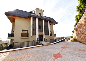 شقة من غرفتي نوم مع إطلالات بانورامية خلابة على البحر