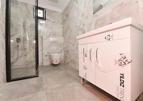 شقة من غرفتي نوم مع إطلالات بانورامية خلابة على البحر