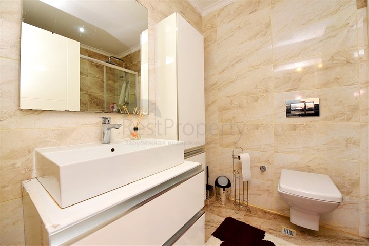 شقة كبيرة 1 + 1 في مجمع حديث في منطقة كيستل