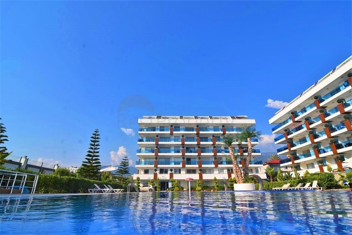 شقة كبيرة 1 + 1 في مجمع حديث في منطقة كيستل