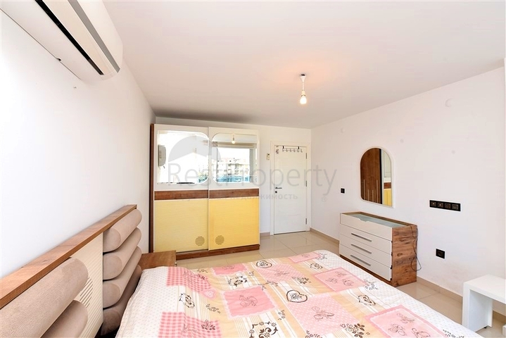 شقة كبيرة 1 + 1 في مجمع حديث في منطقة كيستل