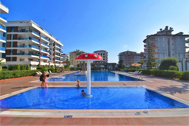 شقة كبيرة 1 + 1 في مجمع حديث في منطقة كيستل