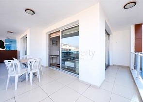 شقة كبيرة 1 + 1 في مجمع حديث في منطقة كيستل