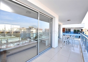 شقة كبيرة 1 + 1 في مجمع حديث في منطقة كيستل