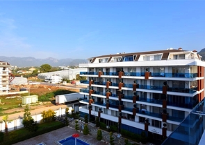 شقة كبيرة 1 + 1 في مجمع حديث في منطقة كيستل