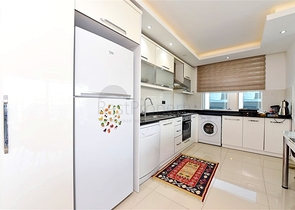 شقة كبيرة 1 + 1 في مجمع حديث في منطقة كيستل