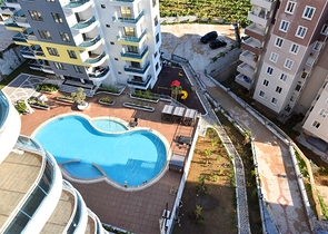 شقة فسيحة 1 + 1 في مجمع مع بنية تحتية متطورة