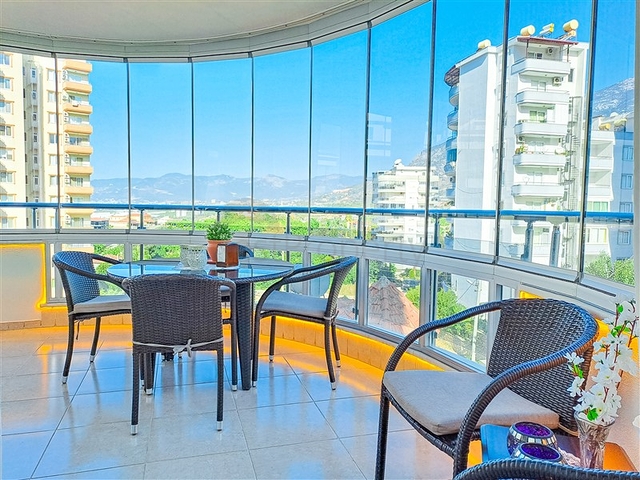 شقة فسيحة 2 + 1 مع تراس كبير 