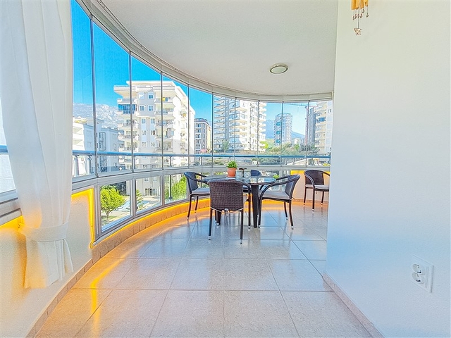 شقة فسيحة 2 + 1 مع تراس كبير 