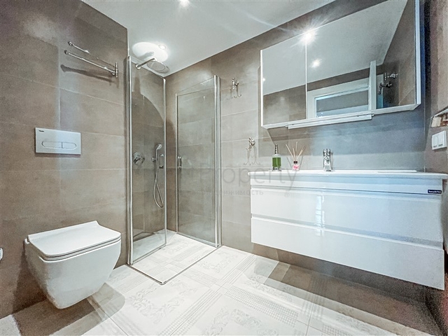 شقة فسيحة 2 + 1 مع تراس كبير 