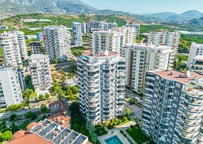 شقة فسيحة 2 + 1 مع تراس كبير 