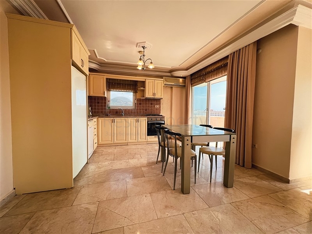 بنتهاوس 3+1 مطل على البحر في منطقة محمودلار بنتهاوس 3+1 مطل على البحر في منطقة محمودلار